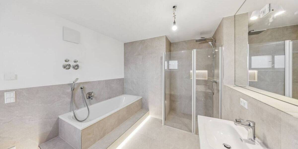 Etagenwohnung Augsburg Lechhausen - 3 Zimmer, 116 m&sup2;, 729.000&euro; | Angebot:26798083