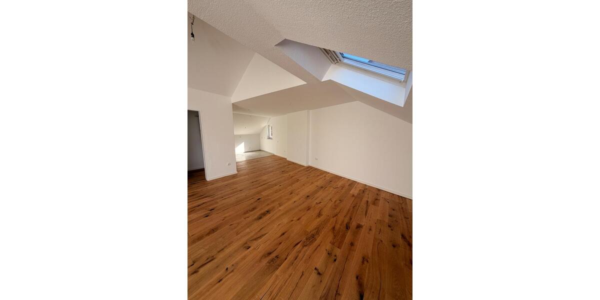 Dachgeschoßwohnung Augsburg - 2 Zimmer, 59 m&sup2;, 325.000&euro; | Angebot:27605483
