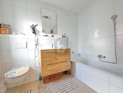 SCHÖNE DOPPELHAUSHÄLFTE MIT VIEL PLATZ 5 zimmer