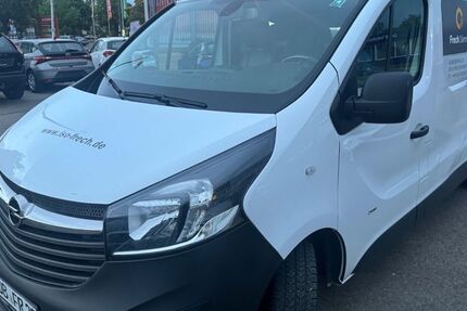 Opel Vivaro 217.000 km 6.590 &euro; Augsburg 86154