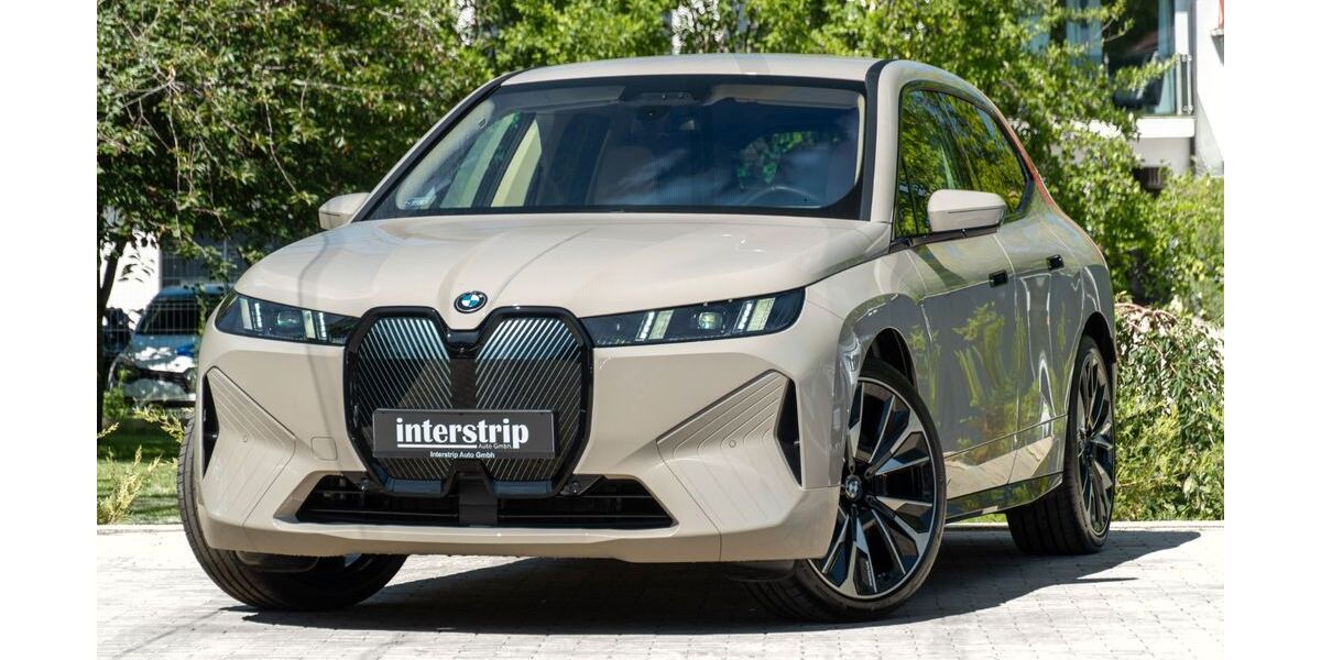 BMW iX 14.000 km 70.990 &euro; Langweid am Lech 86462