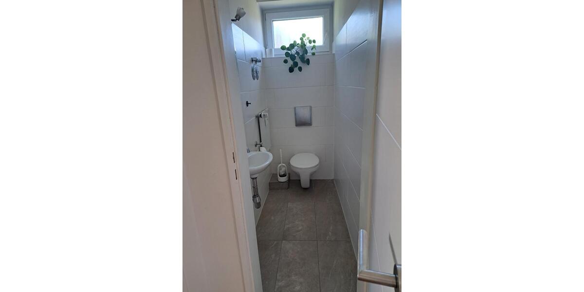 Etagenwohnung Neusäß - 3 Zimmer, 105 m&sup2;, 349.000&euro; | Angebot:27021012