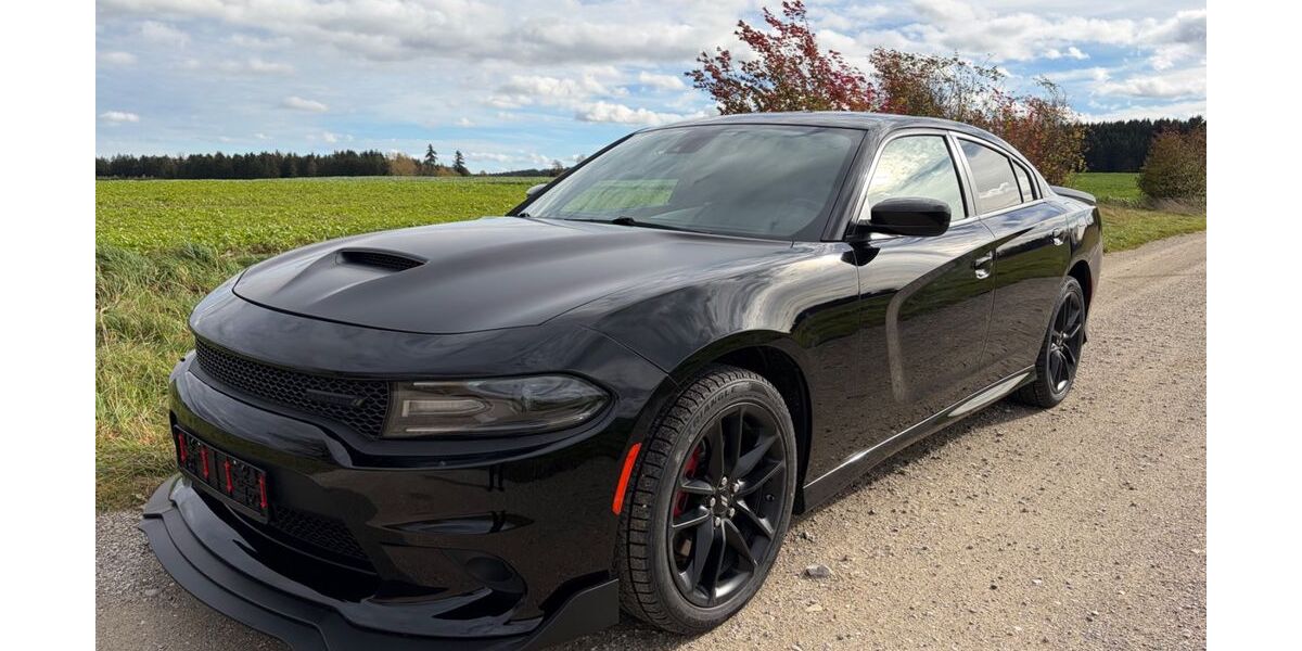 Dodge Charger 58.700 km 29.900 € Dasing 86453