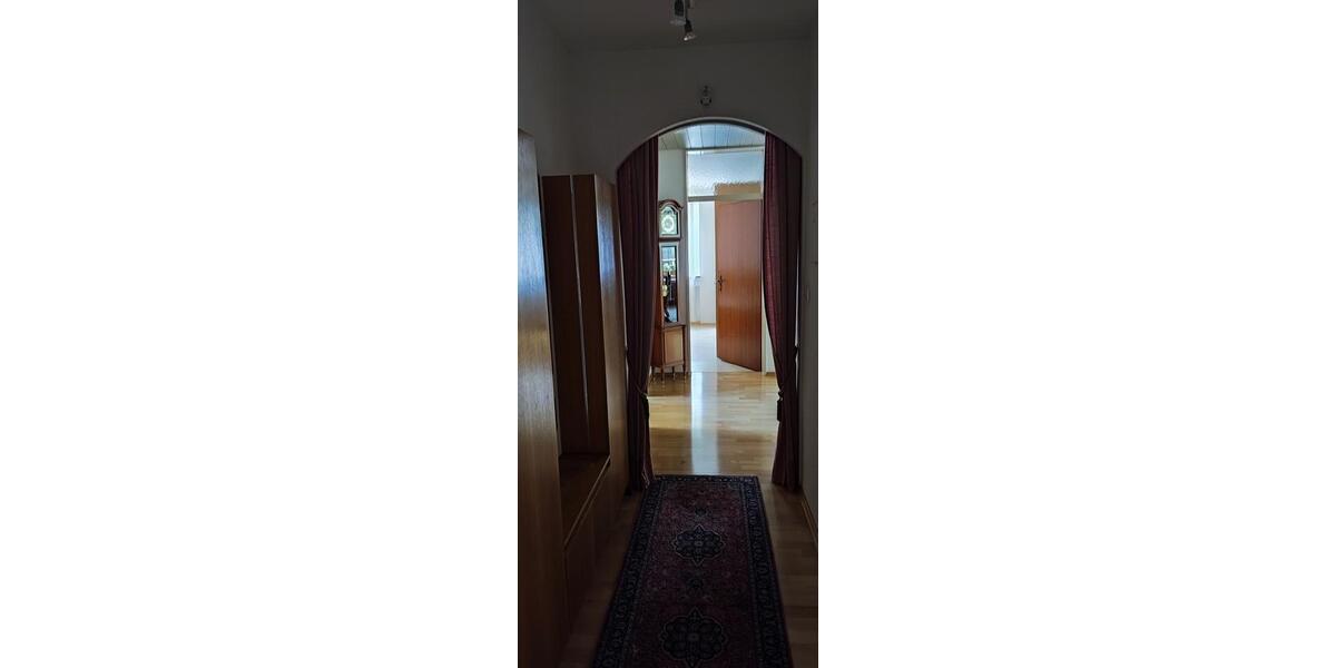 Etagenwohnung Augsburg Hochzoll - 3.5 Zimmer, 80 m&sup2;, 350.000&euro; | Angebot:27085475