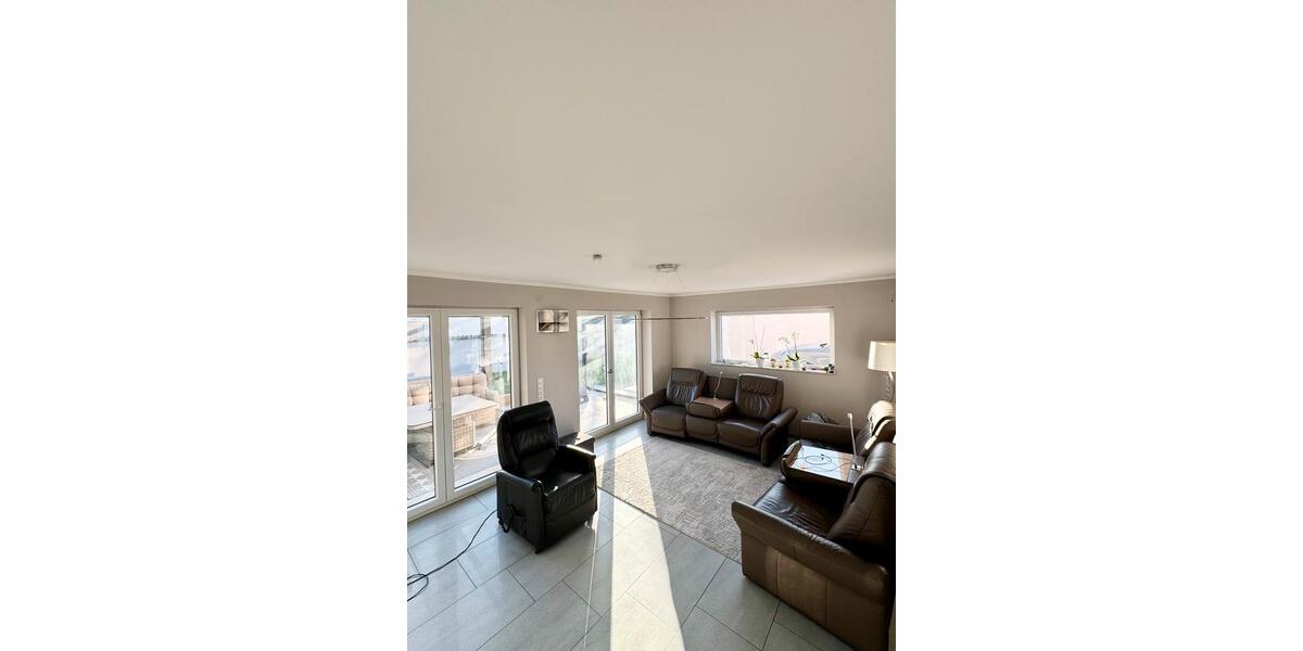 Reihenhaus Königsbrunn - 6 Zimmer, 148 m&sup2;, 750.000&euro; | Angebot:26864401