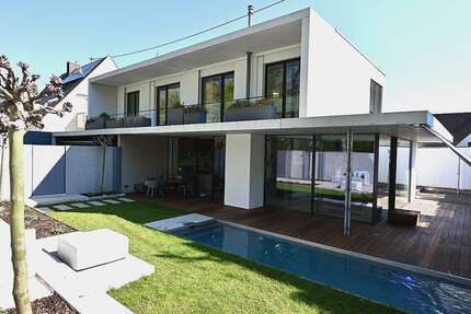 Haus Augsburg Hochzoll - 7 Zimmer, 198 m&sup2;, 1.550.000&euro; | Angebot:26321458