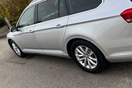 VW Passat Variant 175.685 km 10.900 € Odelzhausen 81373