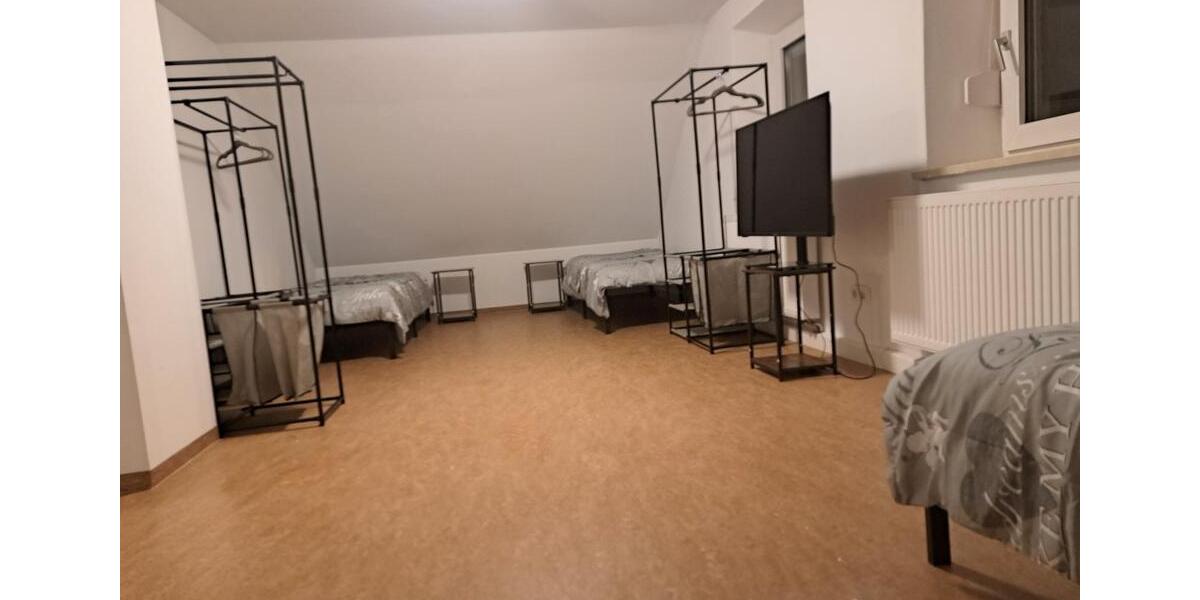 Etagenwohnung Augsburg Haunstetten-Siebenbrunn - 5 Zimmer, 125 m&sup2;, 2.000&euro; | Angebot:26440998