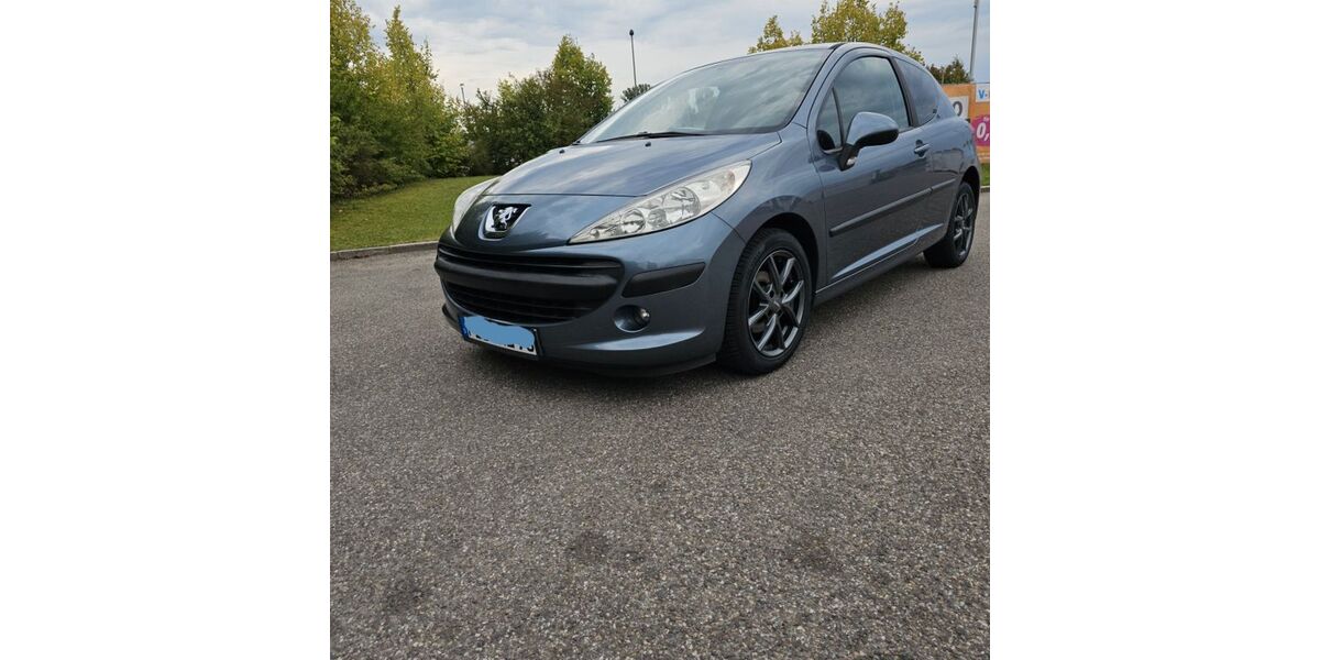 Peugeot 207 120.000 km 3.200 € Kissing 86438