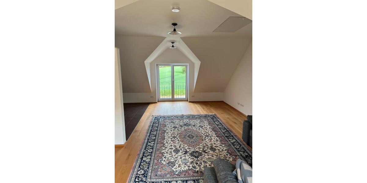 Dachgeschoßwohnung Steindorf - 4 Zimmer, 107 m&sup2;, 1.177&euro; | Angebot:26532046