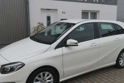 Mercedes-Benz B 180 112.739 km 13.899 &euro; Binswangen 86637