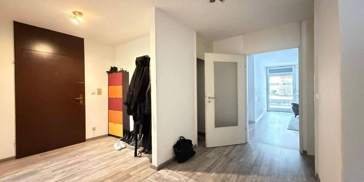 Etagenwohnung Augsburg Pfersee - 3 Zimmer, 78 m&sup2;, 349.000&euro; | Angebot:25984984