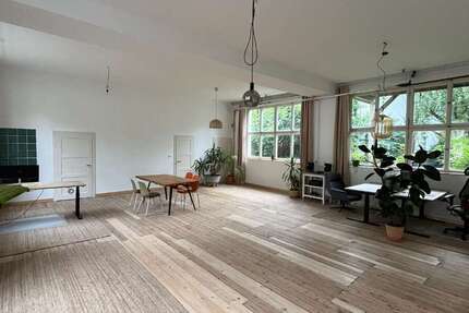 Büro in Augsburg 400 € 23 m² zimmer