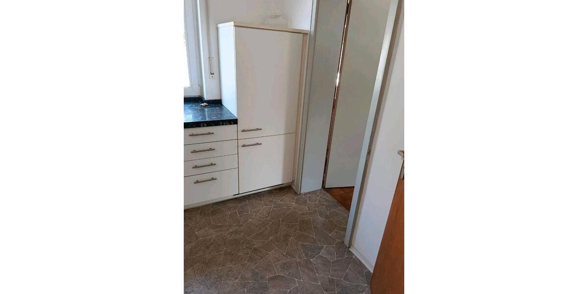 Erdgeschoßwohnung Friedberg - 4 Zimmer, 80 m&sup2;, 1.900&euro; | Angebot:26448832