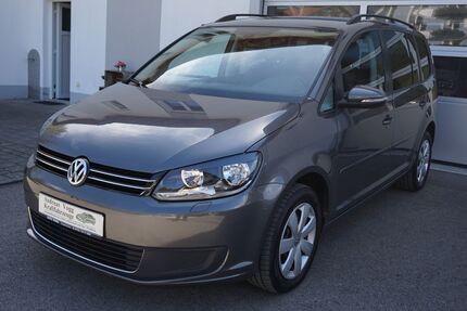 VW Touran 106.600 km 10.990 &euro; Fischach- Siegertshofen 86850
