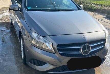 Mercedes-Benz A 180 207.000 km 8.100 &euro; Petersdorf 86574