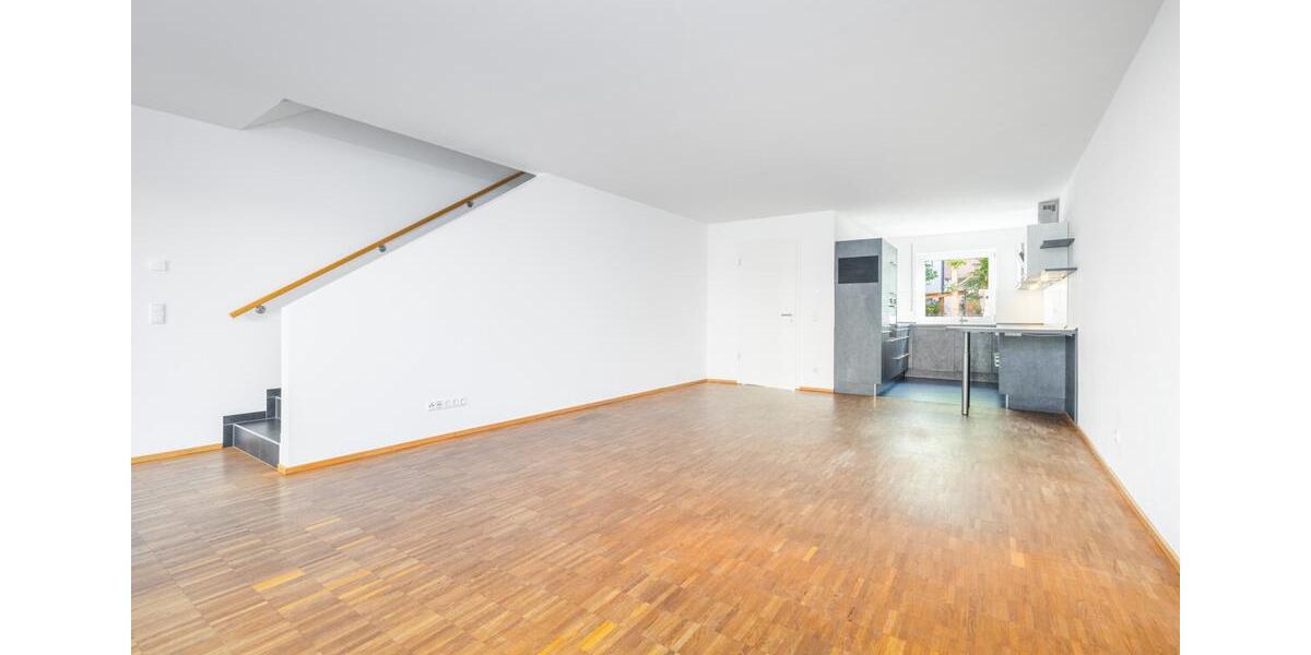 Reihenhaus Augsburg Haunstetten-Siebenbrunn - 5 Zimmer, 147 m&sup2;, 2.250&euro; | Angebot:24762123