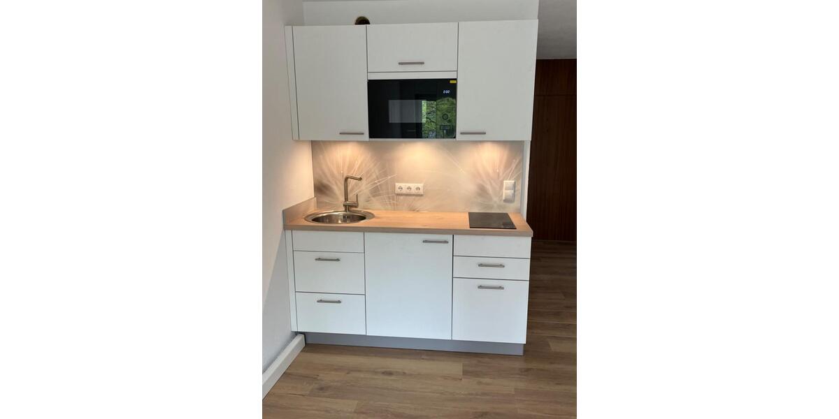 1-Zimmer-Wohnung mit Küche, Balkon und Stellplatz zimmer