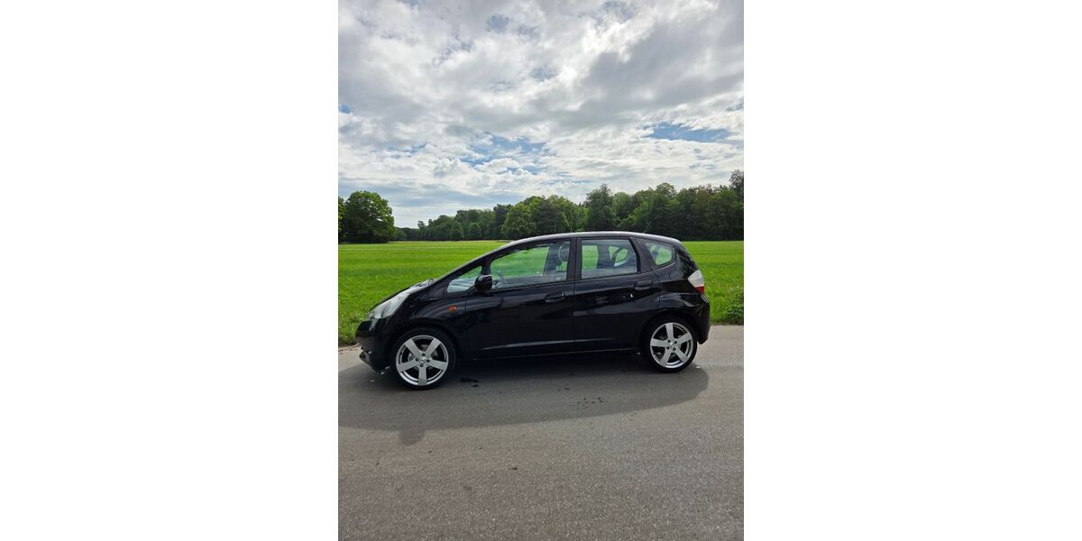 Honda Jazz 171.200 km 2.400 &euro; Augsburg 86163
