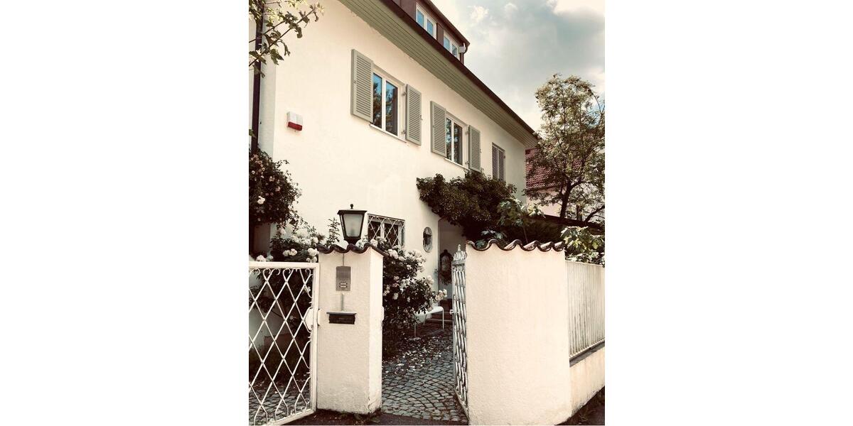Villa Augsburg Bergheim - 7.5 Zimmer, 330 m&sup2;, 1.850.000&euro; | Angebot:27129783