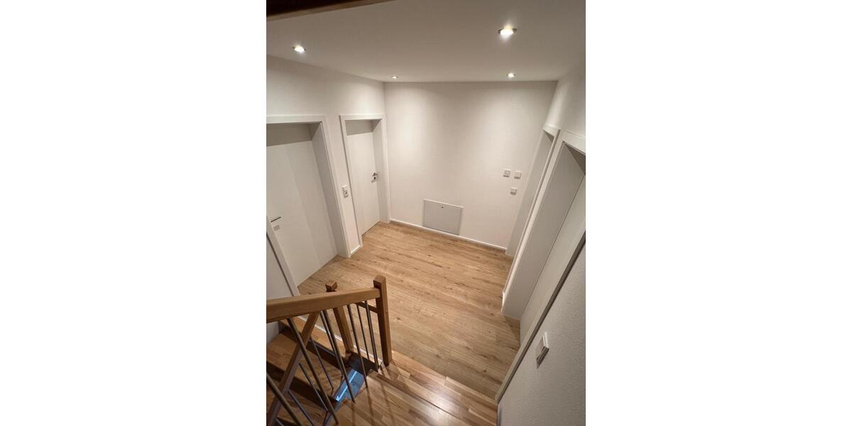 Doppelhaushälfte Wertingen - 6.5 Zimmer, 172 m&sup2;, 1.800&euro; | Angebot:26552988