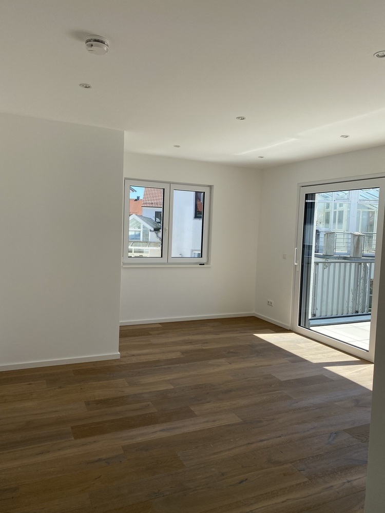 Moderne 3-Zimmerwohnung mit sonniger Terrasse und viel Tageslicht zimmer