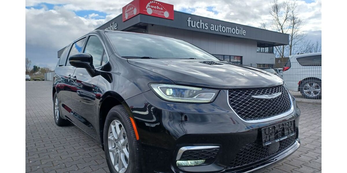 Chrysler Pacifica 20.835 km 48.490 &euro; Augsburg 86165