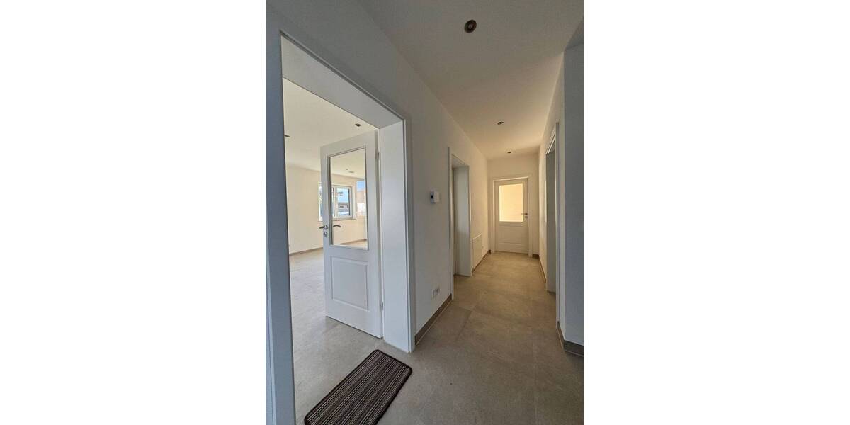 Einfamilienhaus Augsburg Haunstetten - 5 Zimmer, 206 m&sup2;, 2.300&euro; | Angebot:26874974