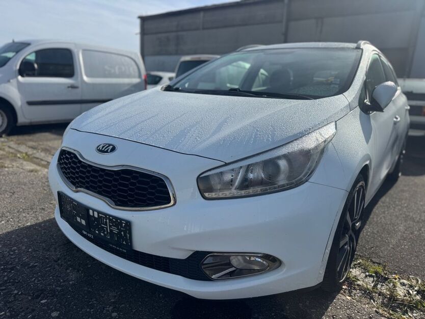 Kia ceed Sportswagon 235.000 km 3.950 € Augsburg 86199