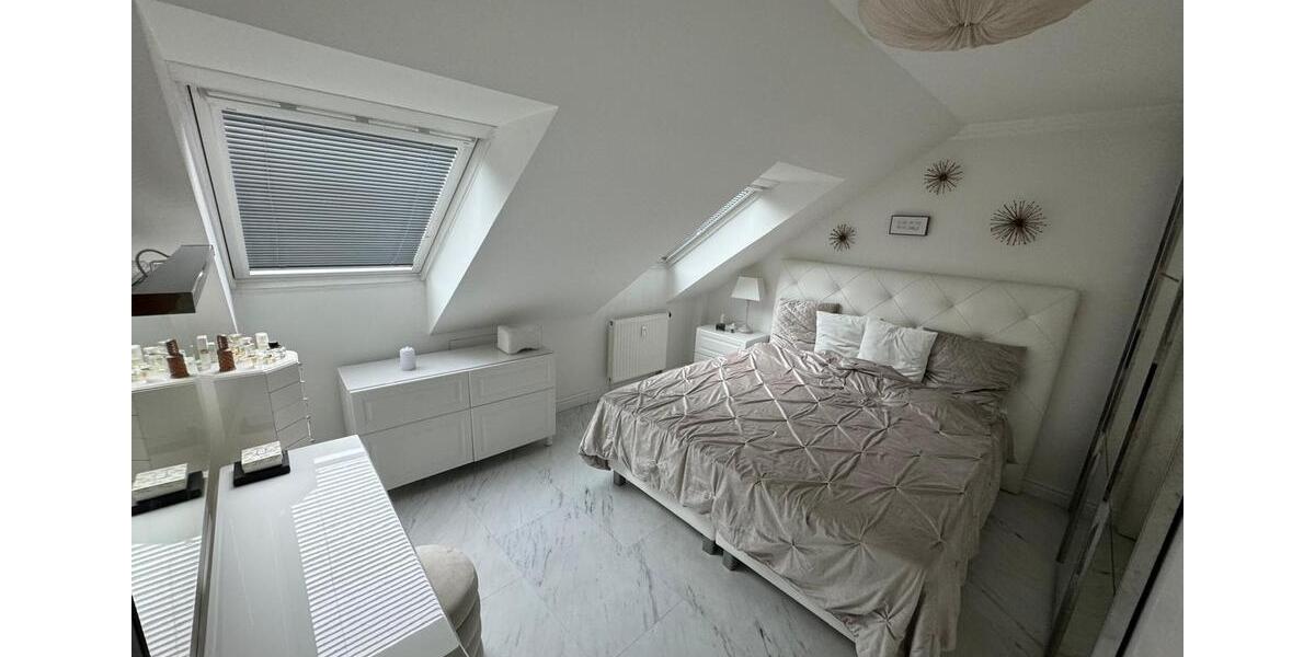 Dachgeschoßwohnung Untermeitingen - 3 Zimmer, 75 m&sup2;, 270.000&euro; | Angebot:25165374