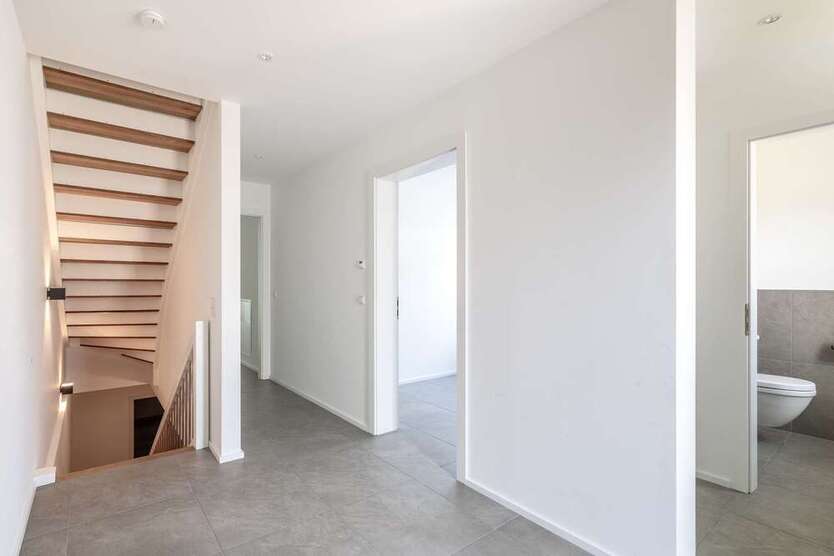 Haus zum Kaufen in Fürstenfeldbruck 1.650.000 € 206.27 m²