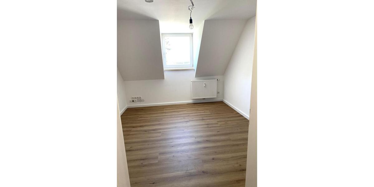 Dachgeschoßwohnung Fischach - 2 Zimmer, 80 m&sup2;, 840&euro; | Angebot:26689978