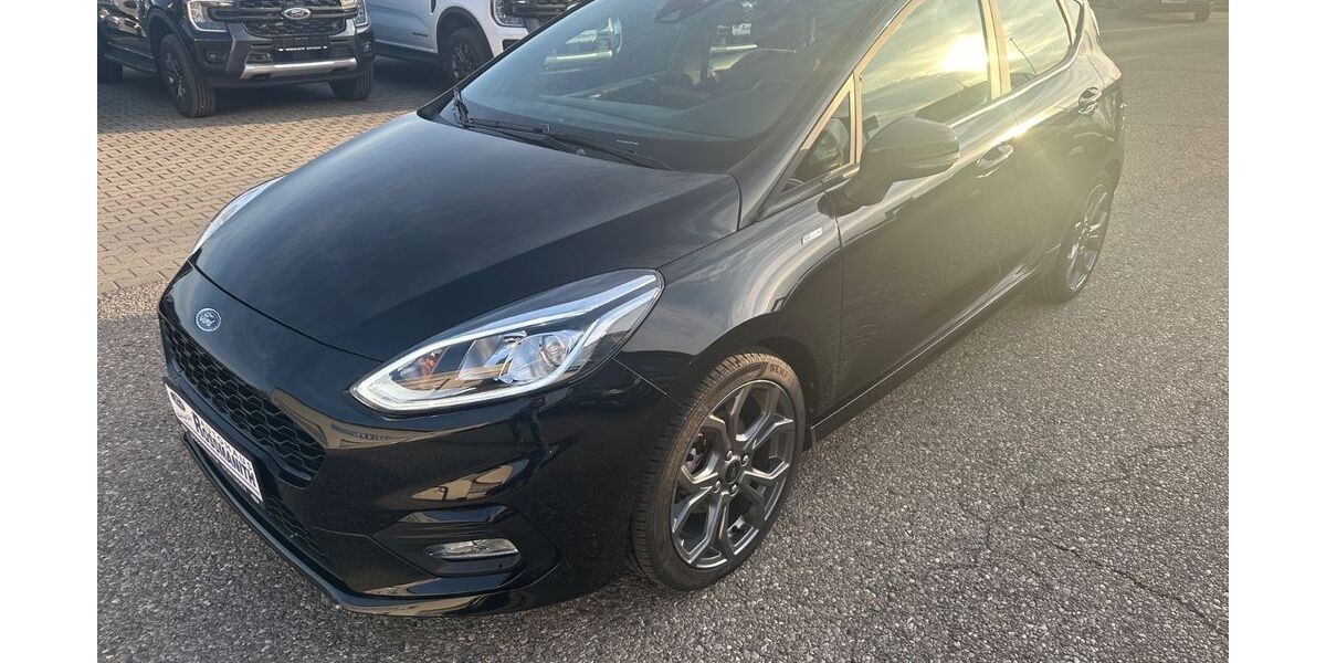 Ford Fiesta 33.100 km 15.980 &euro; Wertingen 86637