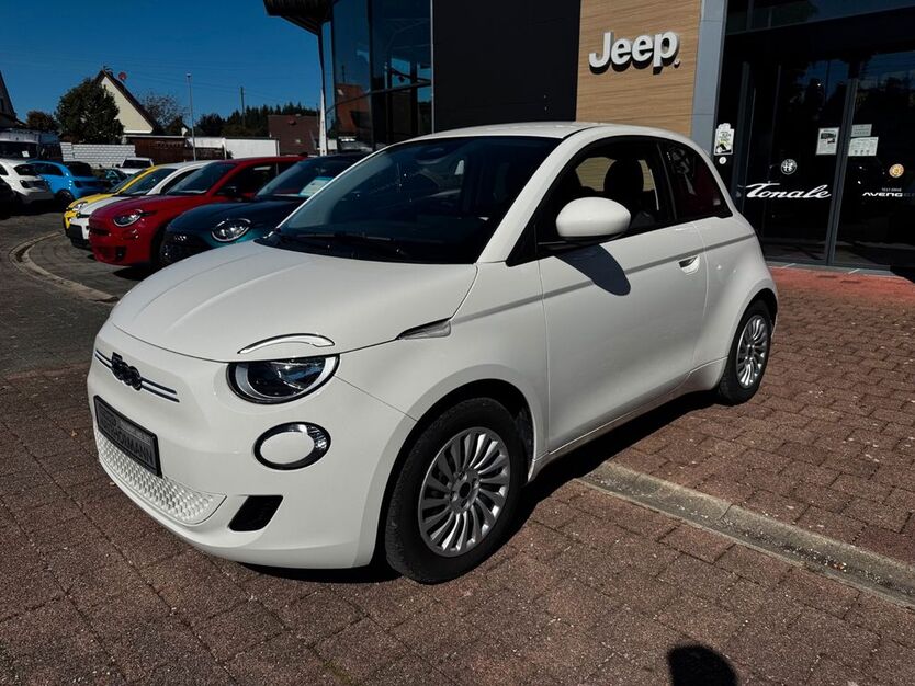 Fiat 500e 8.931 km 24.980 € Diedorf / Augsburg 86420