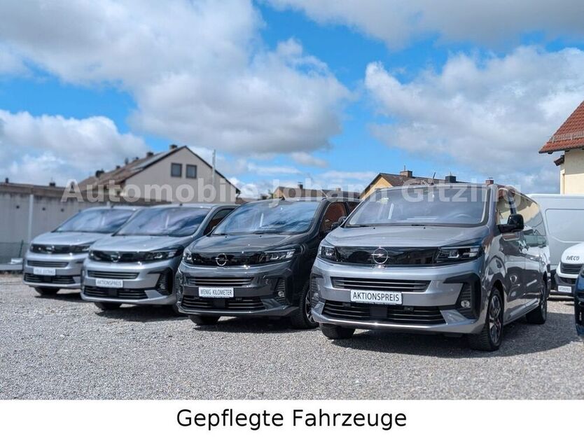 Zafira Life