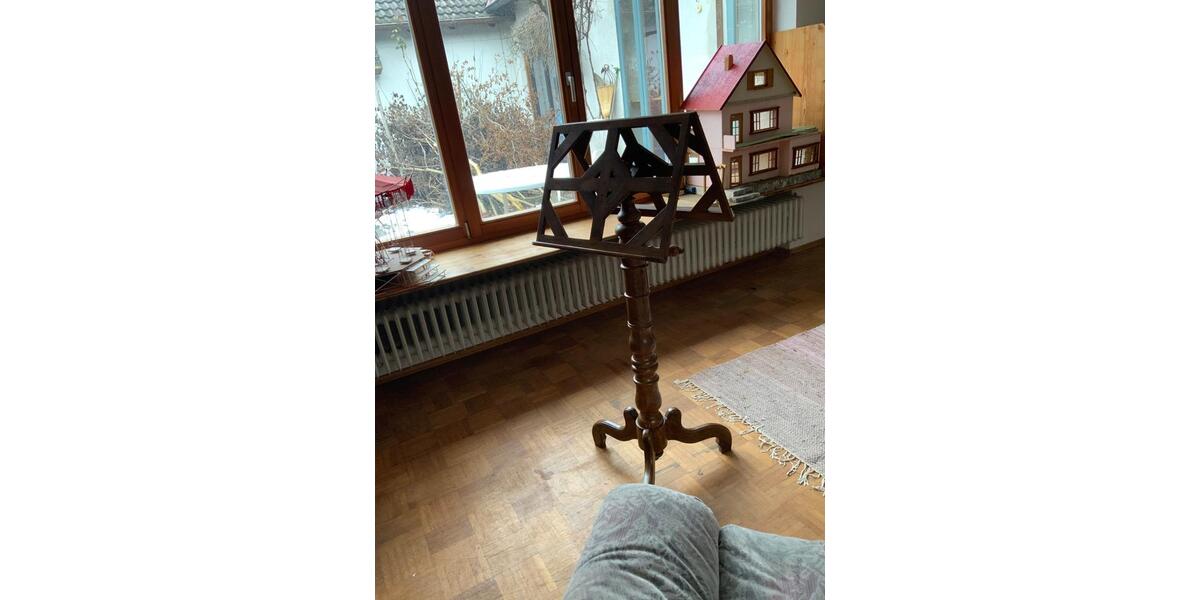 Etagenwohnung Stadtbergen - 1 Zimmer, 130 m&sup2;, 550&euro; | Angebot:25397682