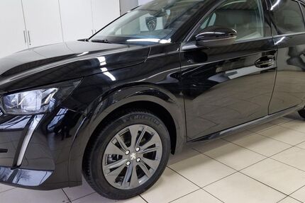Peugeot 208 22.370 km 19.495 € Augsburg 86179