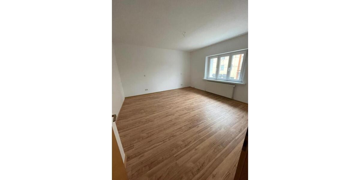 Etagenwohnung Augsburg Oberhausen - 16 Zimmer, 105 m&sup2;, 435&euro; | Angebot:26263152