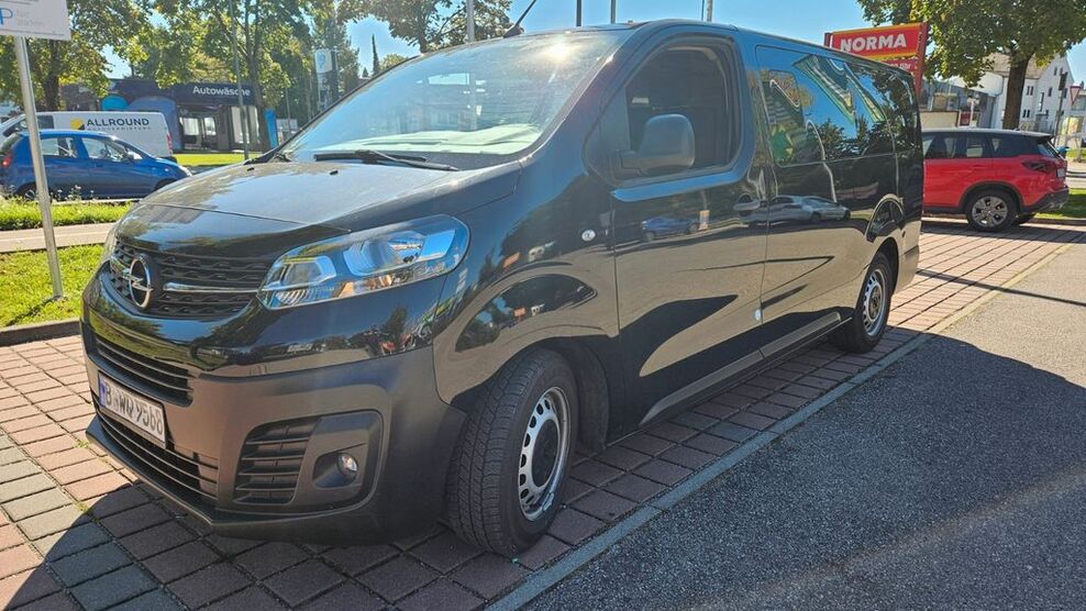 Opel Vivaro 96.191 km 24.859 € Augsburg 86154