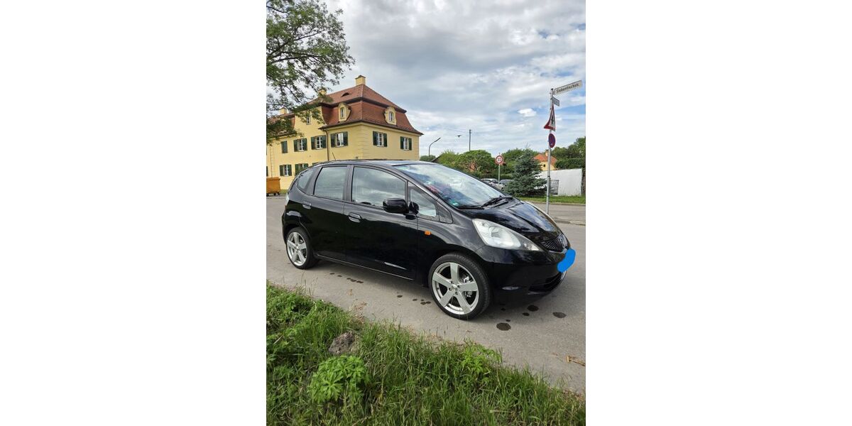 Honda Jazz 171.200 km 2.400 &euro; Augsburg 86163