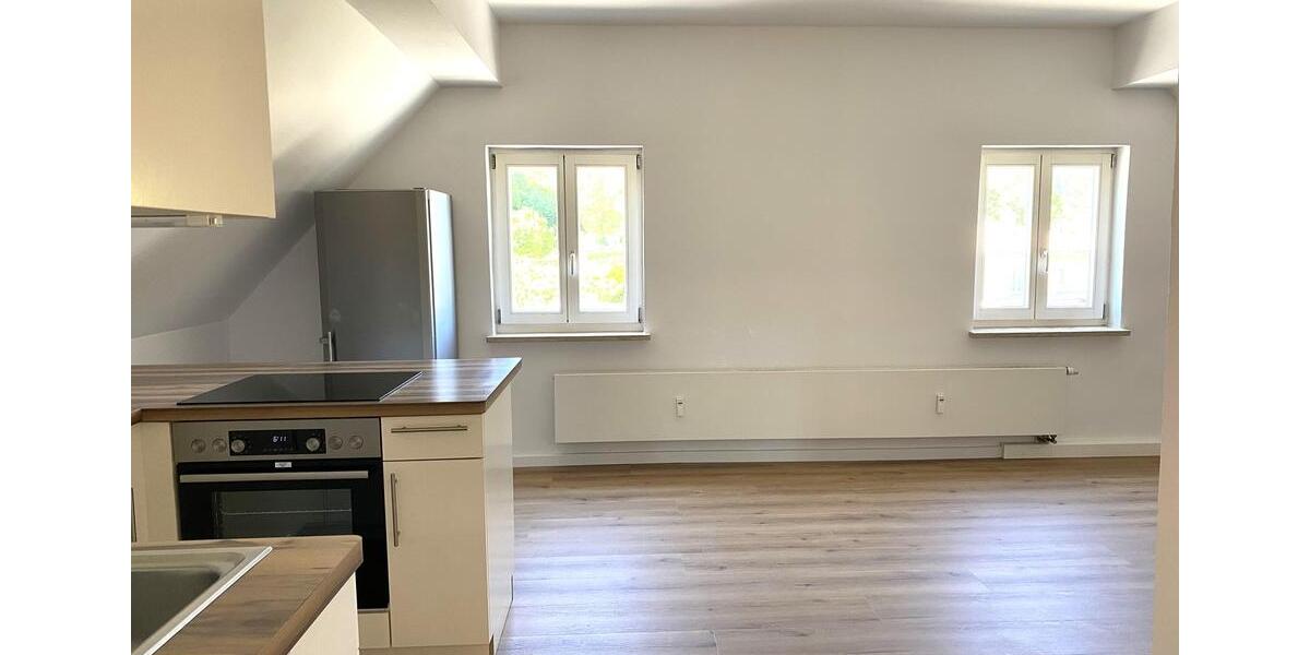 Dachgeschoßwohnung Fischach - 2 Zimmer, 80 m&sup2;, 840&euro; | Angebot:26689978