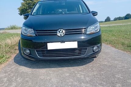 VW Touran 98.500 km 9.600 &euro; Walkertshofen 86877