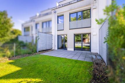 Haus Augsburg Haunstetten-Siebenbrunn - 5 Zimmer, 147 m&sup2;, 2.125&euro; | Angebot:26381295