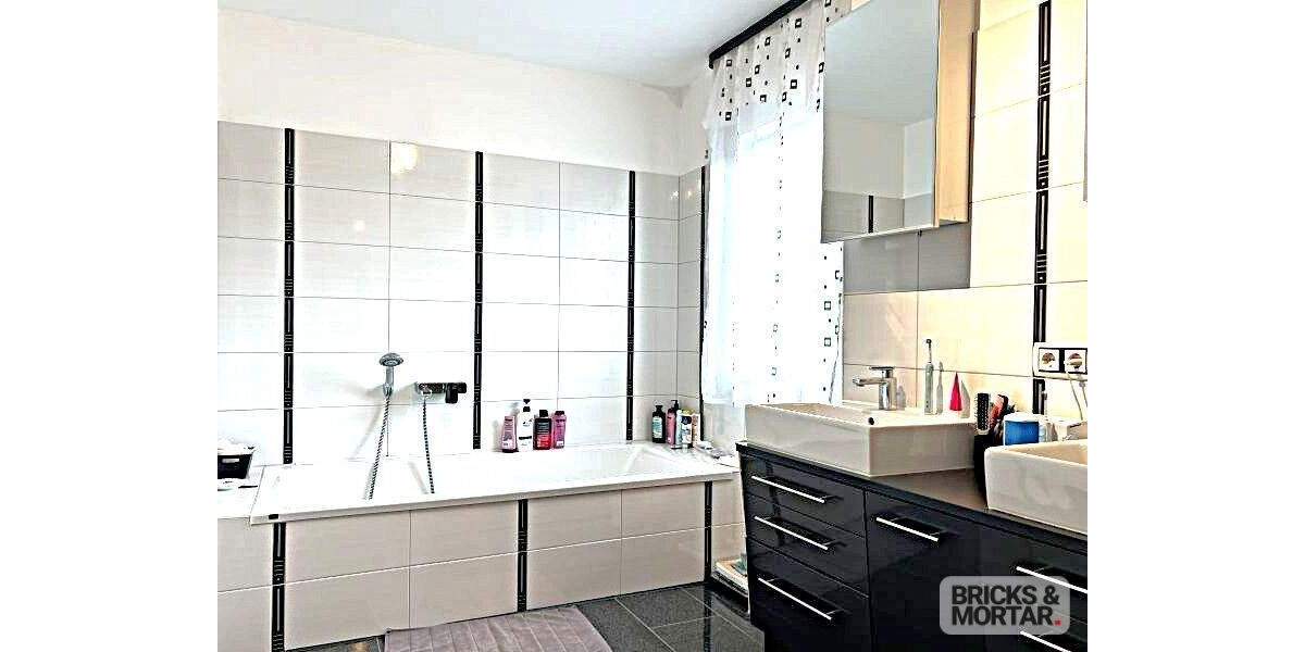 Einfamilienhaus Augsburg Oberhausen - 4 Zimmer, 135 m&sup2;, 1.090.000&euro; | Angebot:25896546