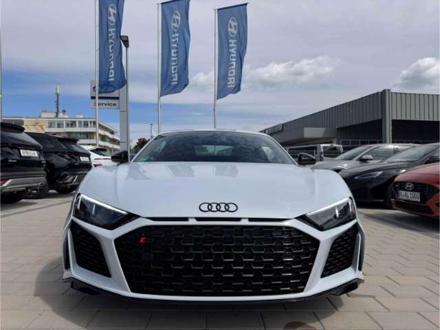 R8