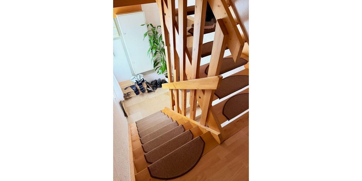 Dachgeschoßwohnung Königsbrunn - 2.5 Zimmer, 55 m&sup2;, 500&euro; | Angebot:25853966