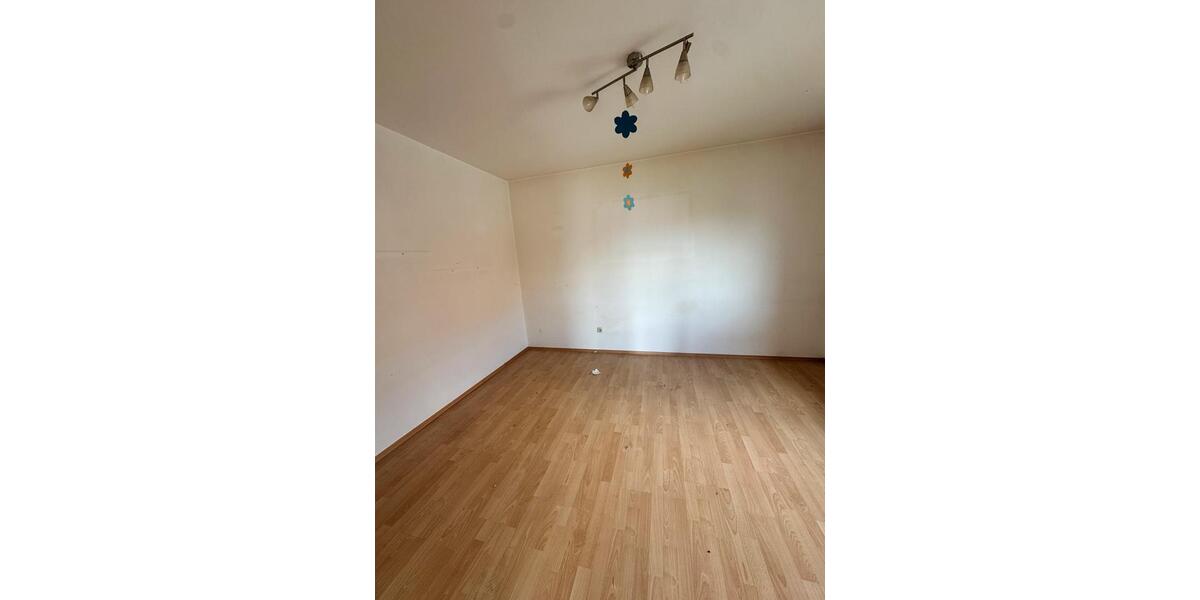 Etagenwohnung Langweid am Lech - 3 Zimmer, 85 m&sup2;, 1.200&euro; | Angebot:26444263