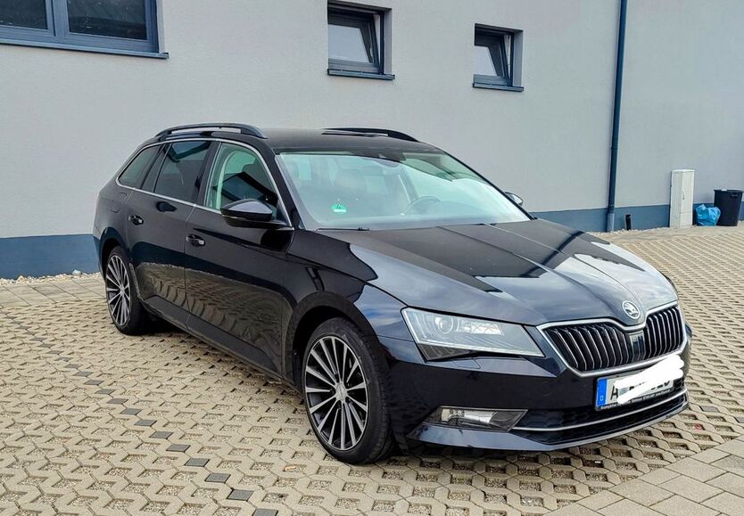 Skoda Superb 169.000 km 14.250 € Augsburg 86179