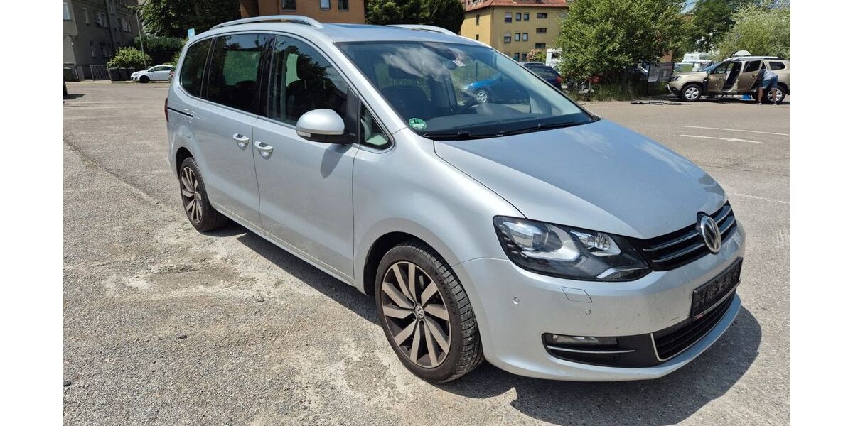 VW Sharan 196.700 km 14.950 € Augsburg 86156