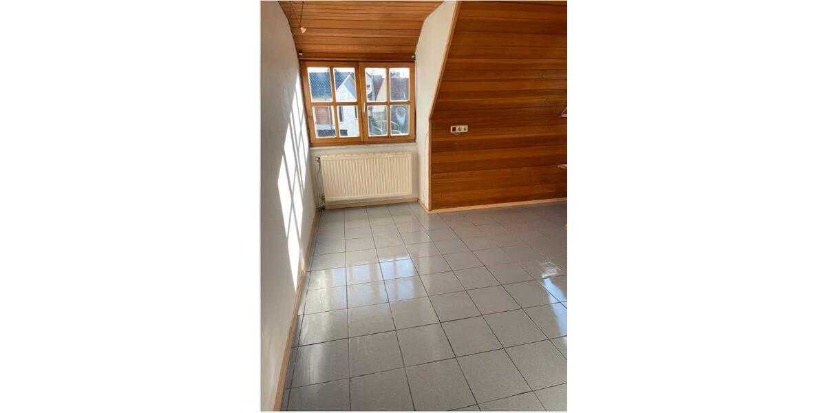 Dachgeschoßwohnung Affing - 2 Zimmer, 67 m&sup2;, 800&euro; | Angebot:26435534